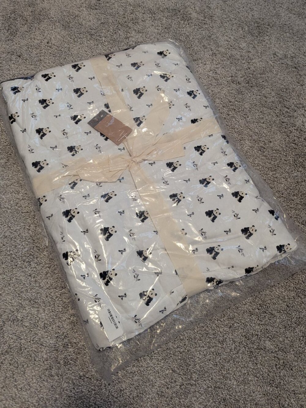 NWT Kyte BABY Bamboo Rayon 1.0tog Youth Twin Blanket in Panda Black White Zen - Picture 2 of 6